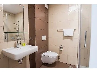 Slovenian House Vida 3*